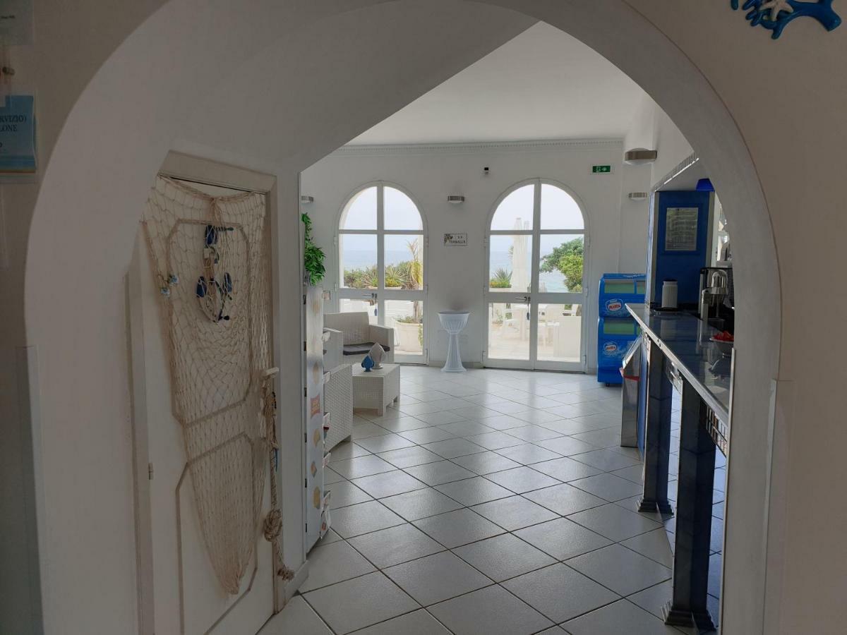 Hotel Caraibisiaco Sul Mare 贝瓦尼亚圣彼得 外观 照片